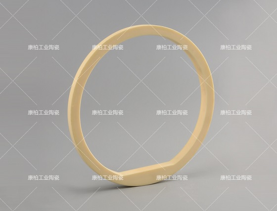 氧化鋁陶瓷有哪些優(yōu)勢？